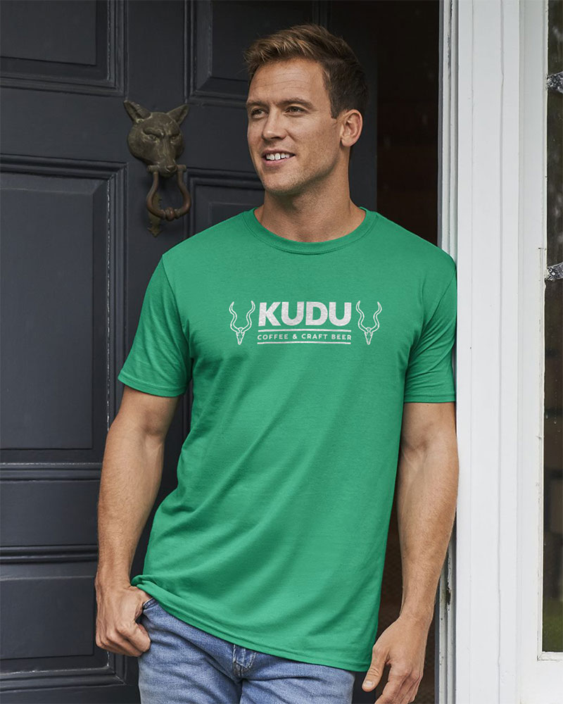 Gildan 2000 Mockup Kelly Green Shirt Man Short Sleeve T-shirt 